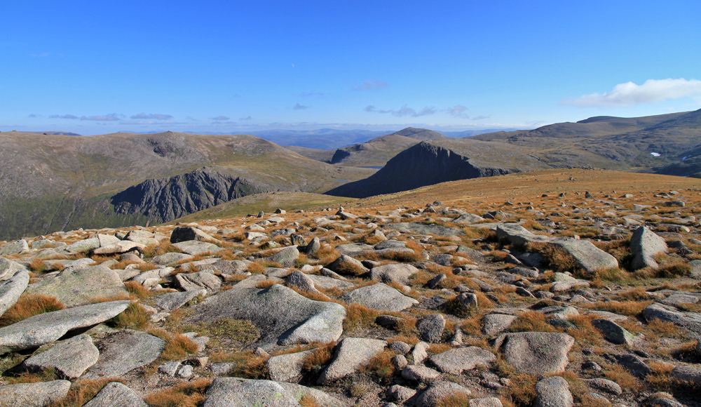 Photo-No.2-The-Cairngorm-plateau-in-Autumn[1]